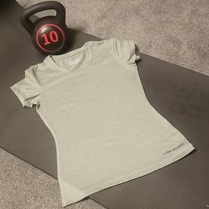 Under Armour Fitted Heat Gear Top